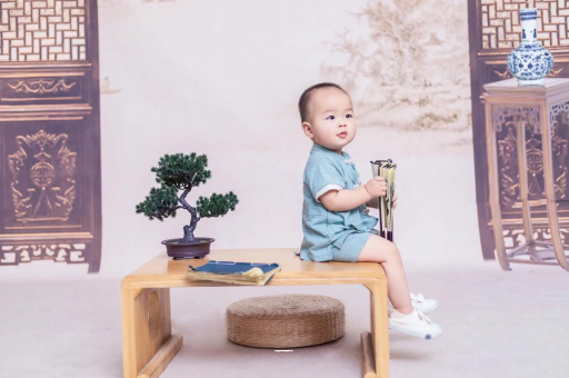 克孜勒苏可爱的企鹅宝宝